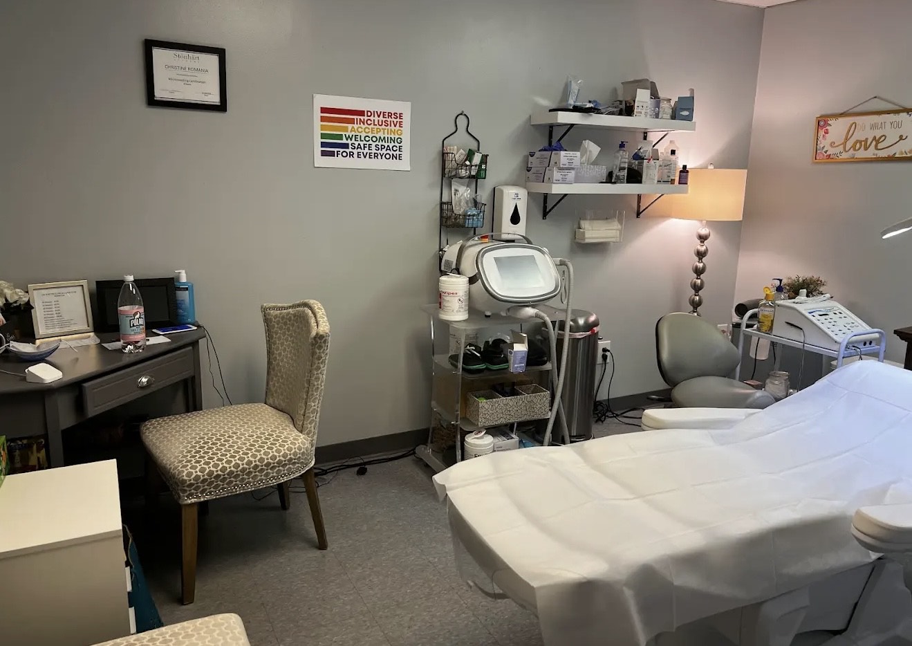 CR Electrolysis & Laser Hair Removal office for hair removal